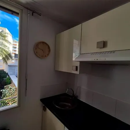 Plein Centre De Juan - Proche Et Gare Apartment Antibes