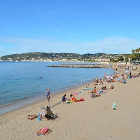 Apartment Plein Centre De Juan - Proche Et Gare Antibes